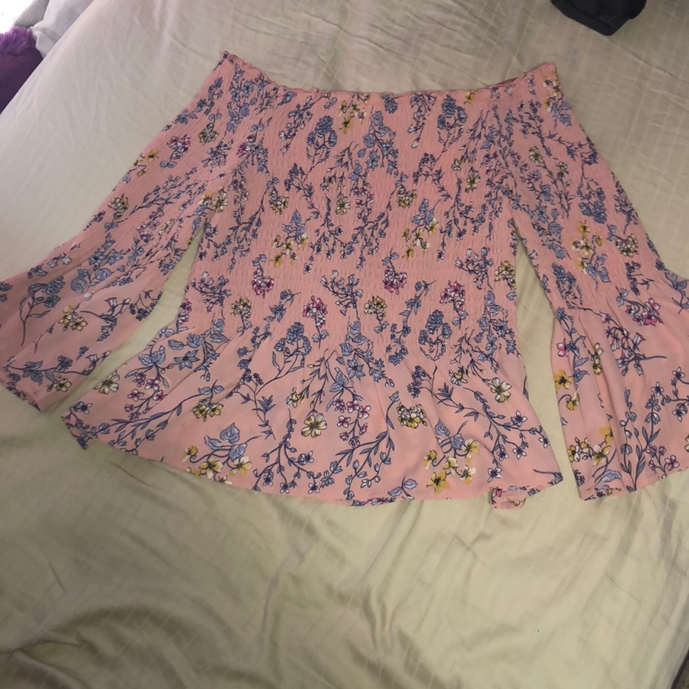 Candie’s top